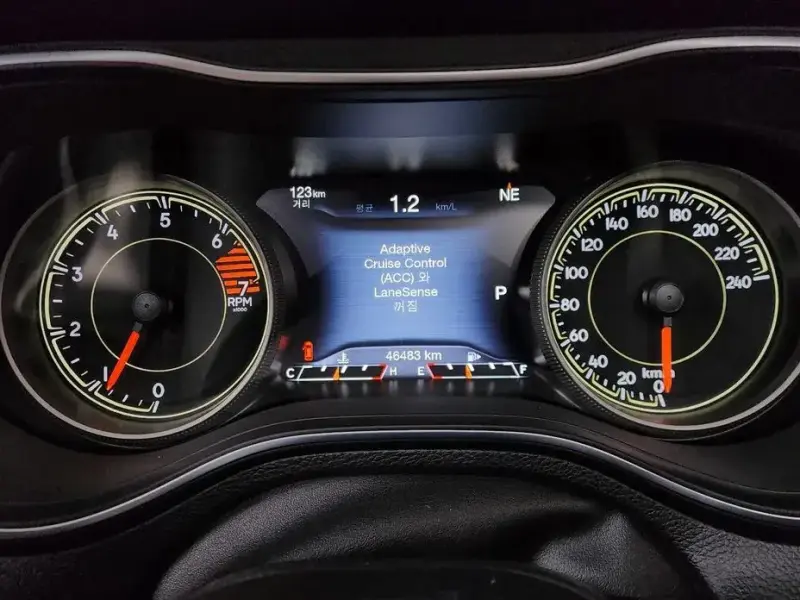 2022 Jeep Cherokee с пробегом 46 483 км