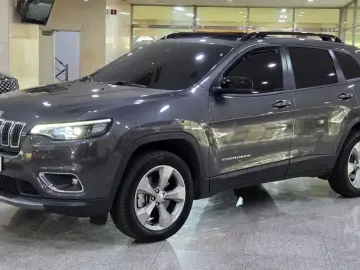 2022 Jeep Cherokee с пробегом 60 322 км