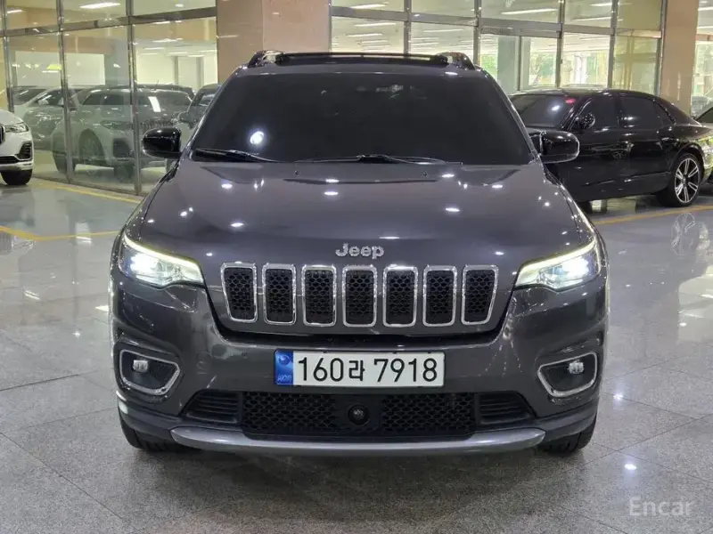 2022 Jeep Cherokee с пробегом 60 322 км