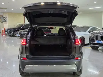 2022 Jeep Cherokee с пробегом 60 322 км