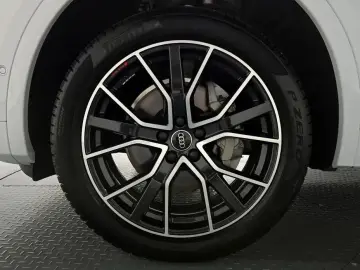 2023 Audi Q5 с пробегом 24 668 км