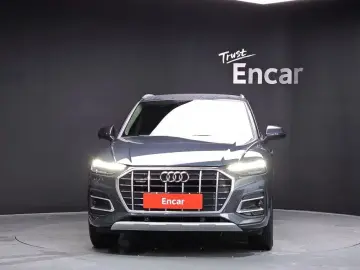 2022 Audi Q5 с пробегом 45 893 км