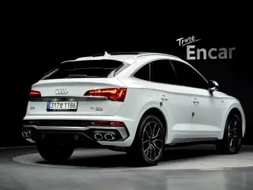 2022 Audi Q5 с пробегом 42 976 км