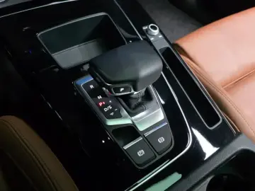 2022 Audi Q5 с пробегом 42 976 км