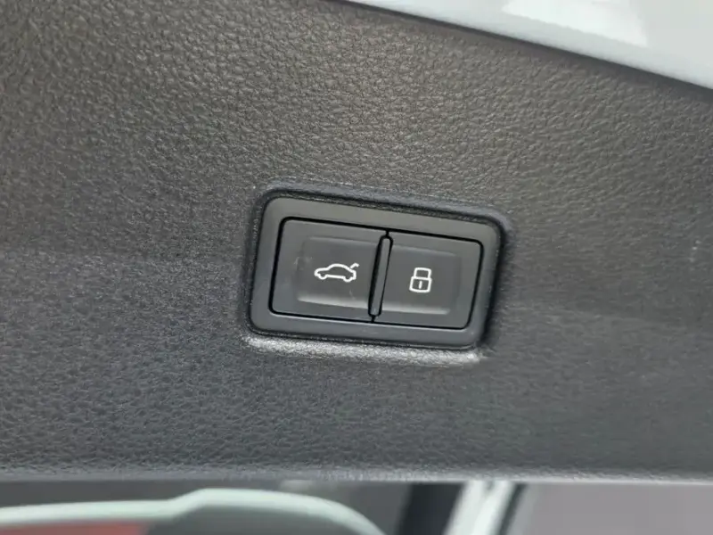 2022 Audi Q5 с пробегом 42 976 км