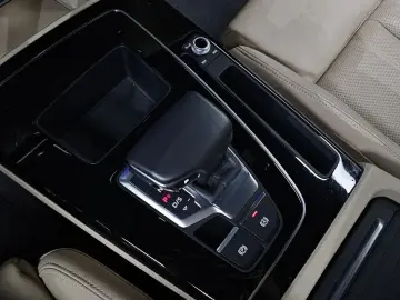 2021 Audi Q5 с пробегом 27 326 км