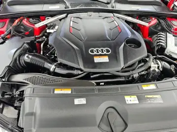 2023 Audi S4 с пробегом 33 651 км