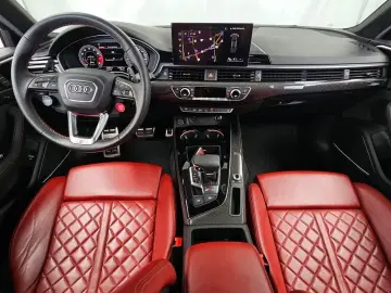 2023 Audi S4 с пробегом 33 651 км