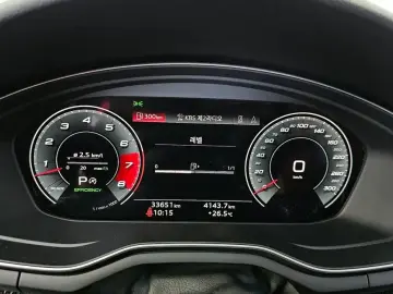 2023 Audi S4 с пробегом 33 651 км