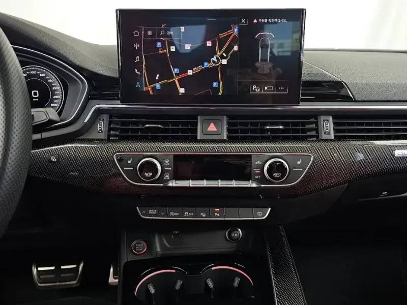 2023 Audi S4 с пробегом 33 651 км