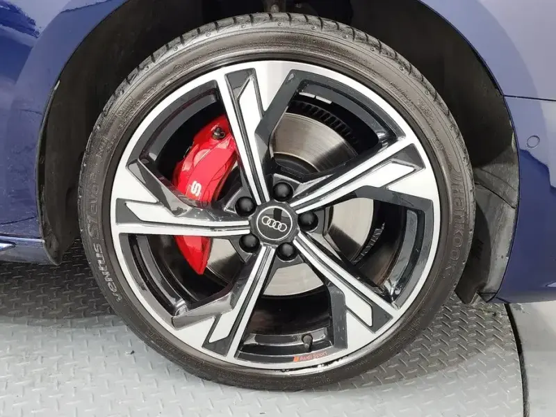 2023 Audi S4 с пробегом 38 492 км