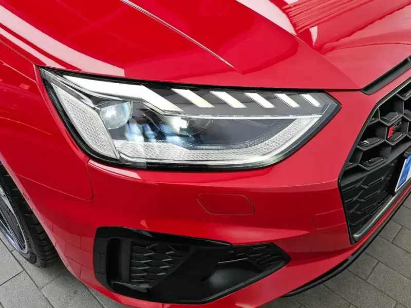 2023 Audi S4 с пробегом 33 651 км