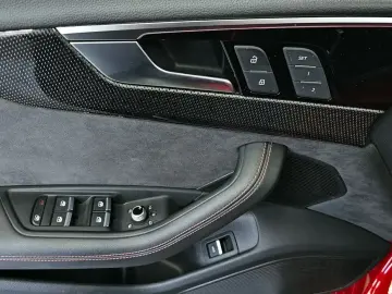 2023 Audi S4 с пробегом 33 651 км