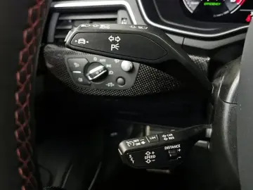 2023 Audi S4 с пробегом 33 651 км