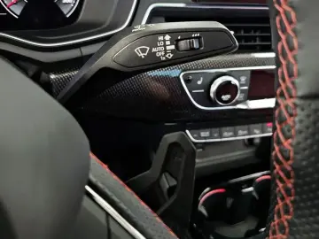2023 Audi S4 с пробегом 33 651 км