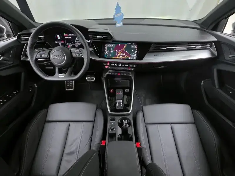 2023 Audi S3 с пробегом 3 857 км