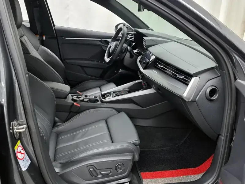 2023 Audi S3 с пробегом 30 354 км