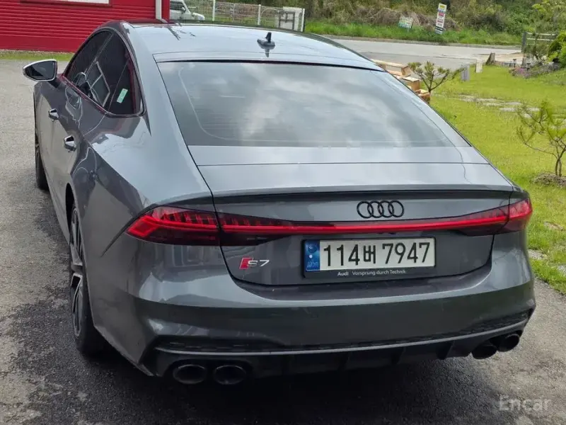2022 Audi S7 с пробегом 80 913 км