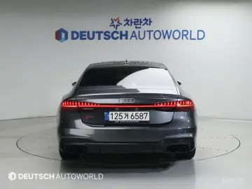 2021 Audi S7 с пробегом 112 684 км