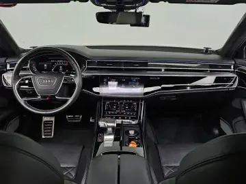 2021 Audi S8 с пробегом 86 654 км