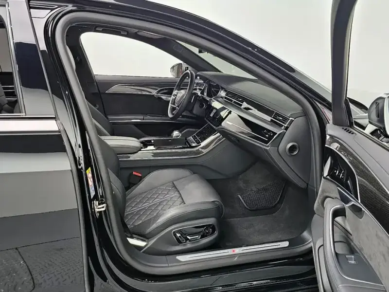 2021 Audi S8 с пробегом 86 654 км