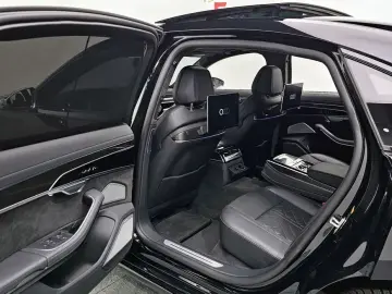 2021 Audi S8 с пробегом 86 654 км
