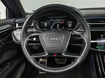 2021 Audi S8 с пробегом 86 654 км