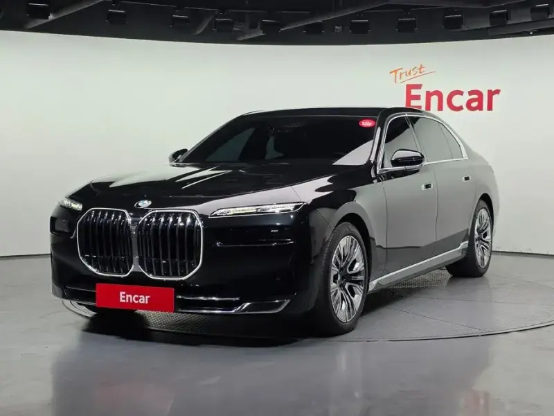 2023 BMW 7 серии с пробегом 72 581 км