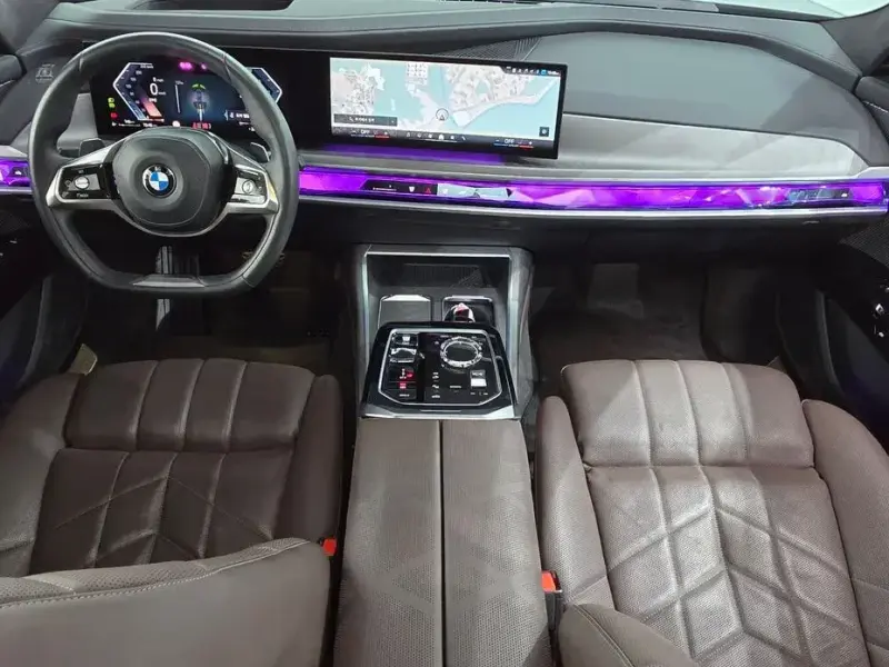 2023 BMW 7 серии с пробегом 76 495 км