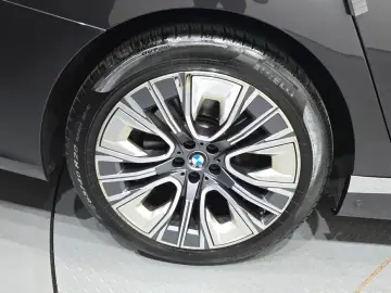 2023 BMW 7 серии с пробегом 76 495 км