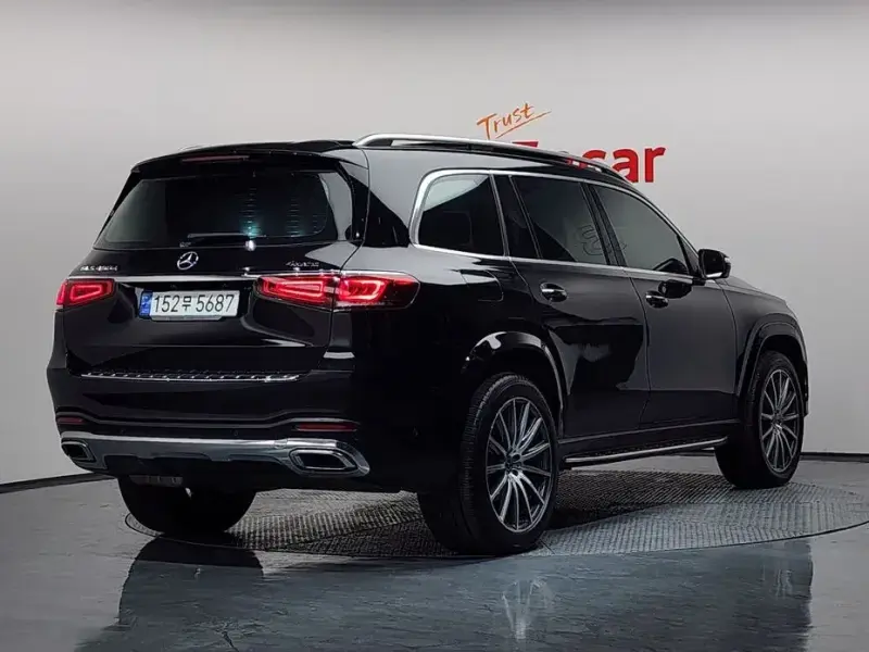 2023 Mercedes-Benz GLS с пробегом 42 244 км