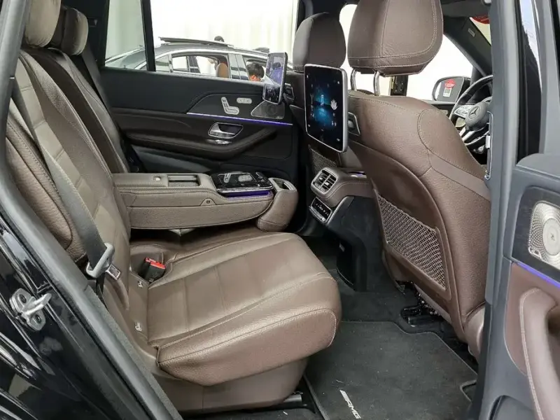 2023 Mercedes-Benz GLS с пробегом 44 012 км