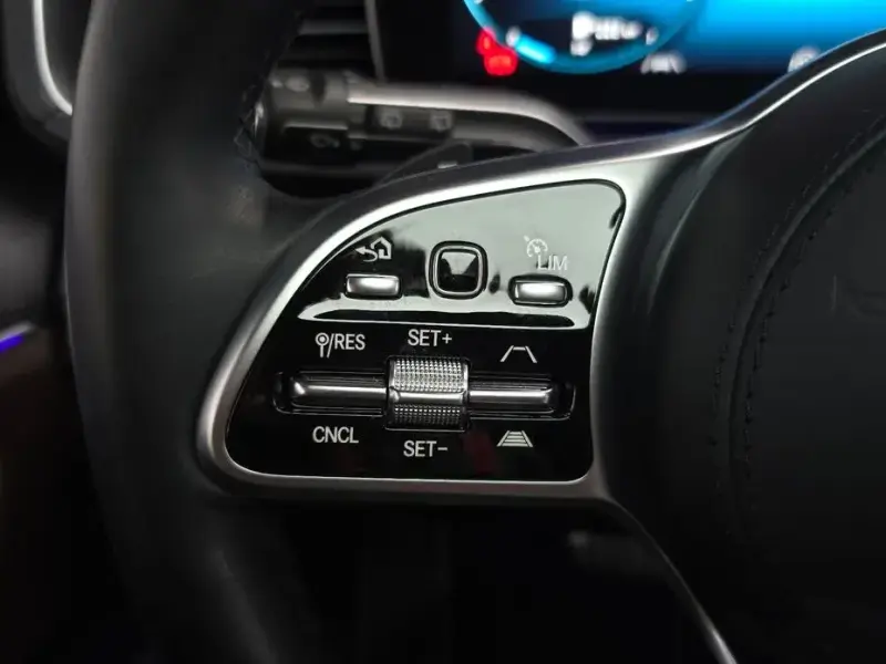2023 Mercedes-Benz GLS с пробегом 31 195 км