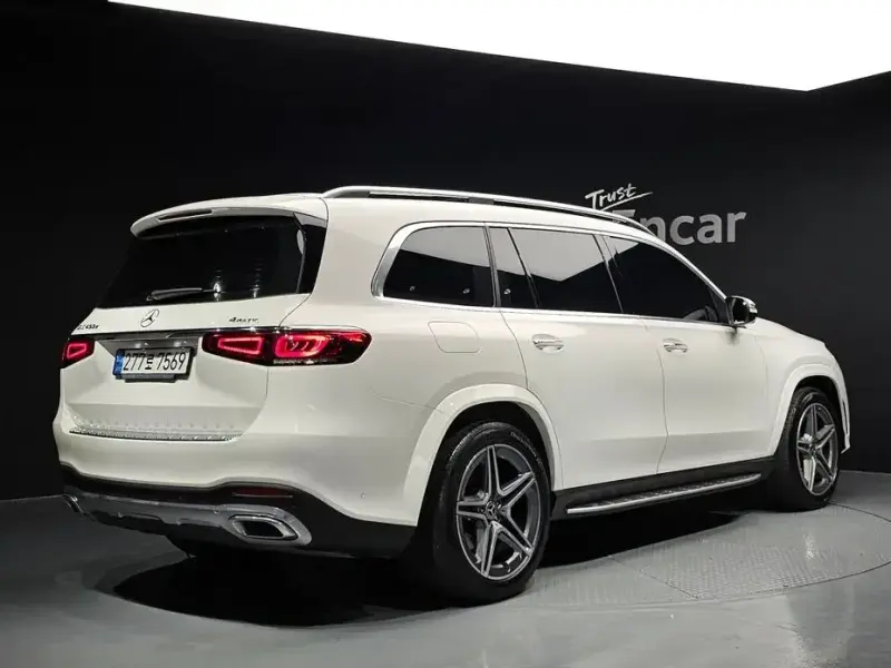 2022 Mercedes-Benz GLS с пробегом 87 564 км