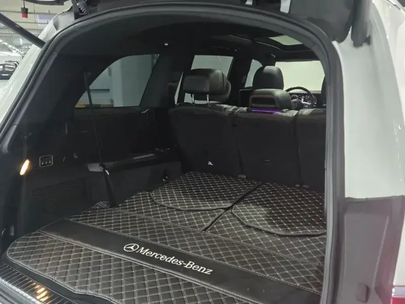 2023 Mercedes-Benz GLS с пробегом 44 680 км