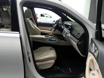 2022 Mercedes-Benz GLS с пробегом 76 293 км