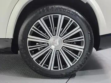 2023 Mercedes-Benz GLS с пробегом 9 023 км