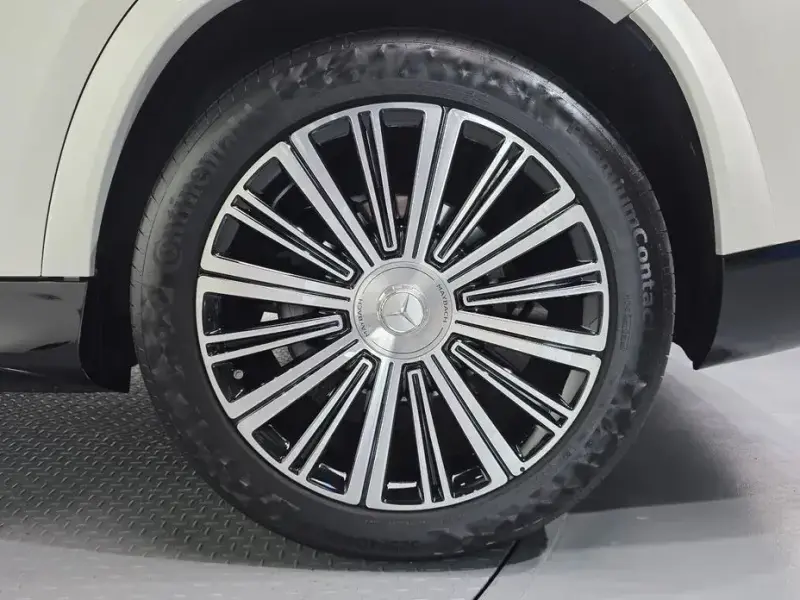 2023 Mercedes-Benz GLS с пробегом 9 023 км