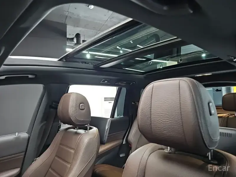2023 Mercedes-Benz GLS с пробегом 68 707 км