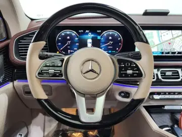 2023 Mercedes-Benz GLS с пробегом 5 508 км