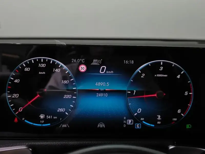 2023 Mercedes-Benz GLB с пробегом 24 910 км
