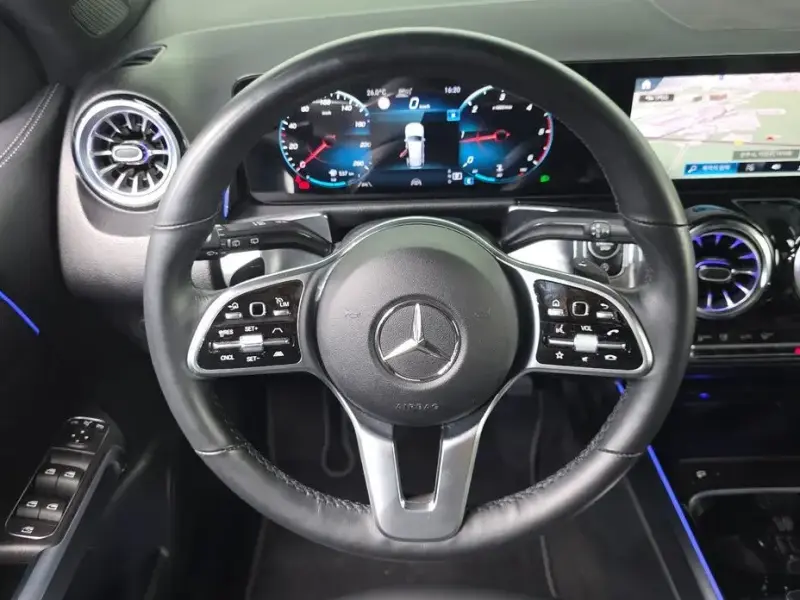 2023 Mercedes-Benz GLB с пробегом 24 910 км
