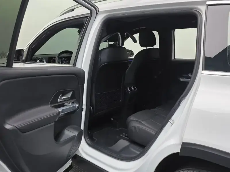 2023 Mercedes-Benz GLB с пробегом 24 910 км