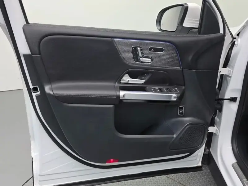 2023 Mercedes-Benz GLB с пробегом 24 910 км