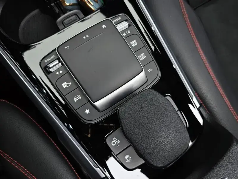 2022 Mercedes-Benz GLB с пробегом 12 377 км