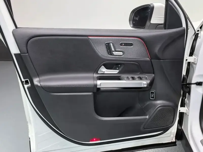 2022 Mercedes-Benz GLB с пробегом 64 971 км