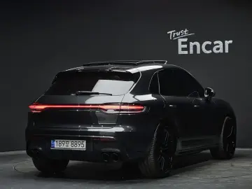 2023 Porsche Macan с пробегом 50 193 км