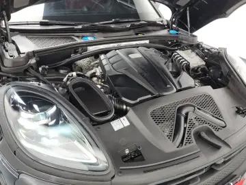 2022 Porsche Macan с пробегом 38 295 км