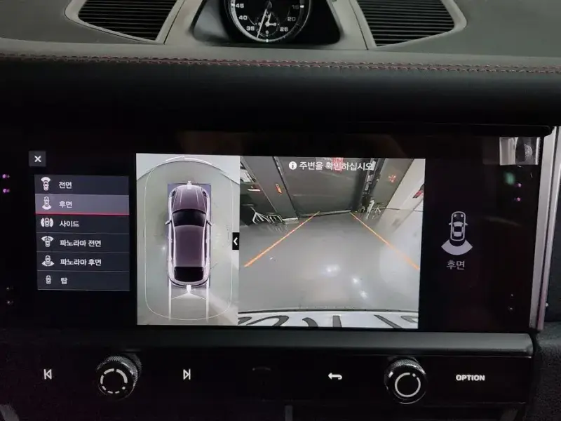 2022 Porsche Macan с пробегом 38 295 км