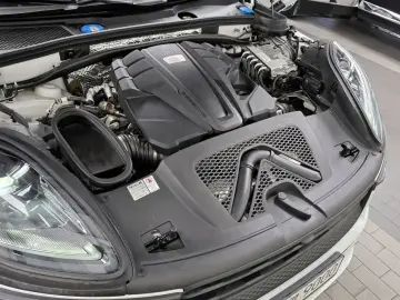 2022 Porsche Macan с пробегом 20 824 км